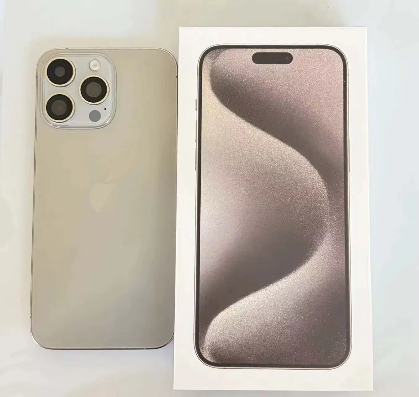 الهواتف , Phones  ايفون iPhone