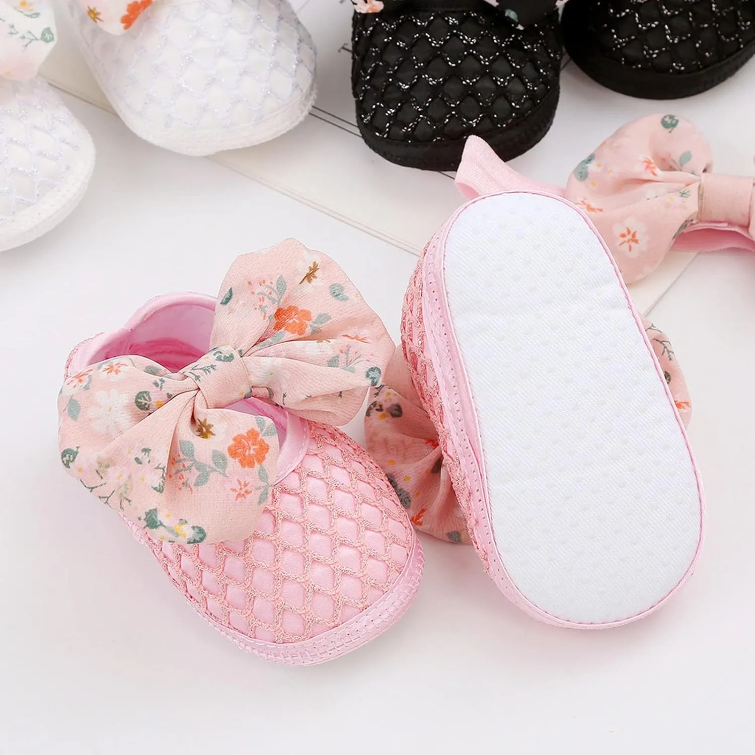 0 to 1 Year Old Baby Shoes Hair Band Set Cute Bow Princess Shoes 3 5 7 9 Months Soft Soled Walking Shoes Toddler Beach (Pink, 4 Infant)