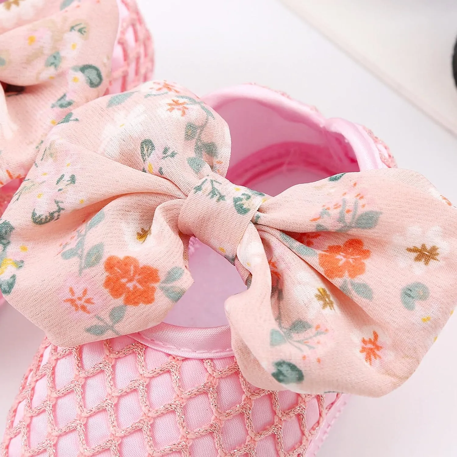 0 to 1 Year Old Baby Shoes Hair Band Set Cute Bow Princess Shoes 3 5 7 9 Months Soft Soled Walking Shoes Toddler Beach (Pink, 4 Infant)