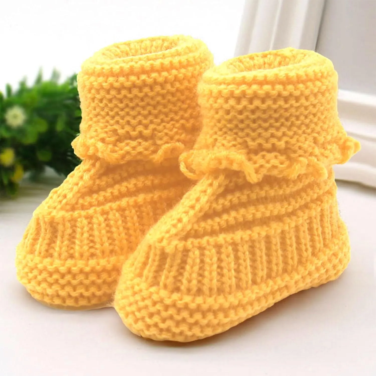Baby Booties Newborn First Walkers Cozy Shoes Warm Hand Knit Soft Booties for Infant Boy Girl Non Slip Crib Shoes