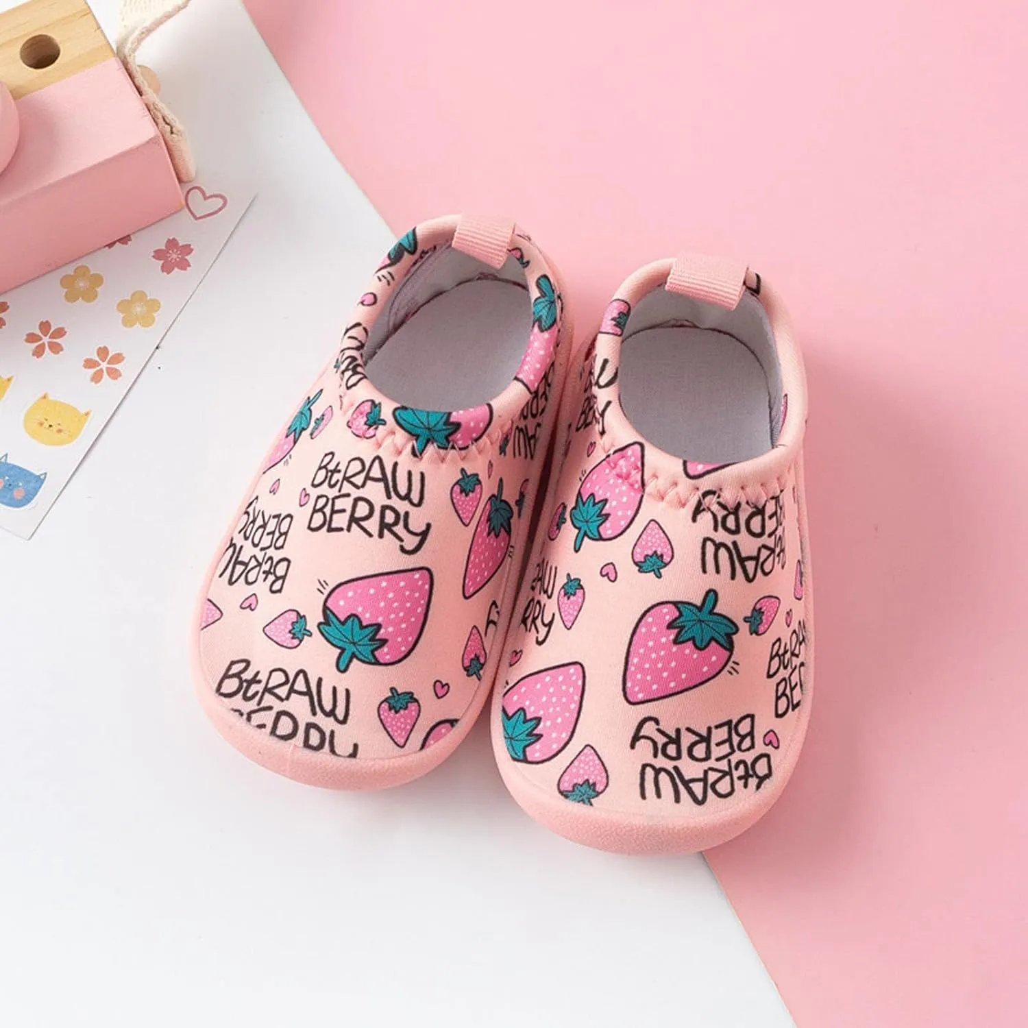 Baby Toddler Shoes Soft Soles Ultra Light Soles Cloth Shoes for Children Young Children Cartoon Non Water Shoes for Kids