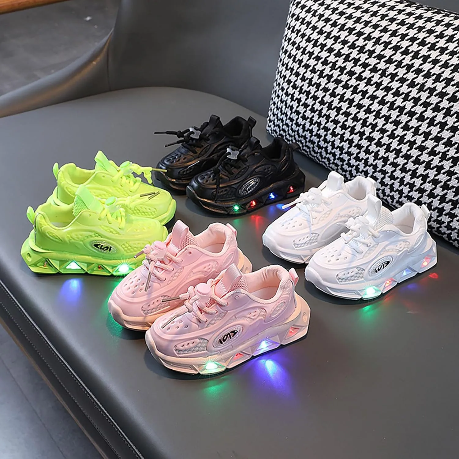 Boys Girls Light Up Shoes Vivaki LED Canvas artoon Casual Sneakers for Toddler Little Kid Sports Walking Sneaker