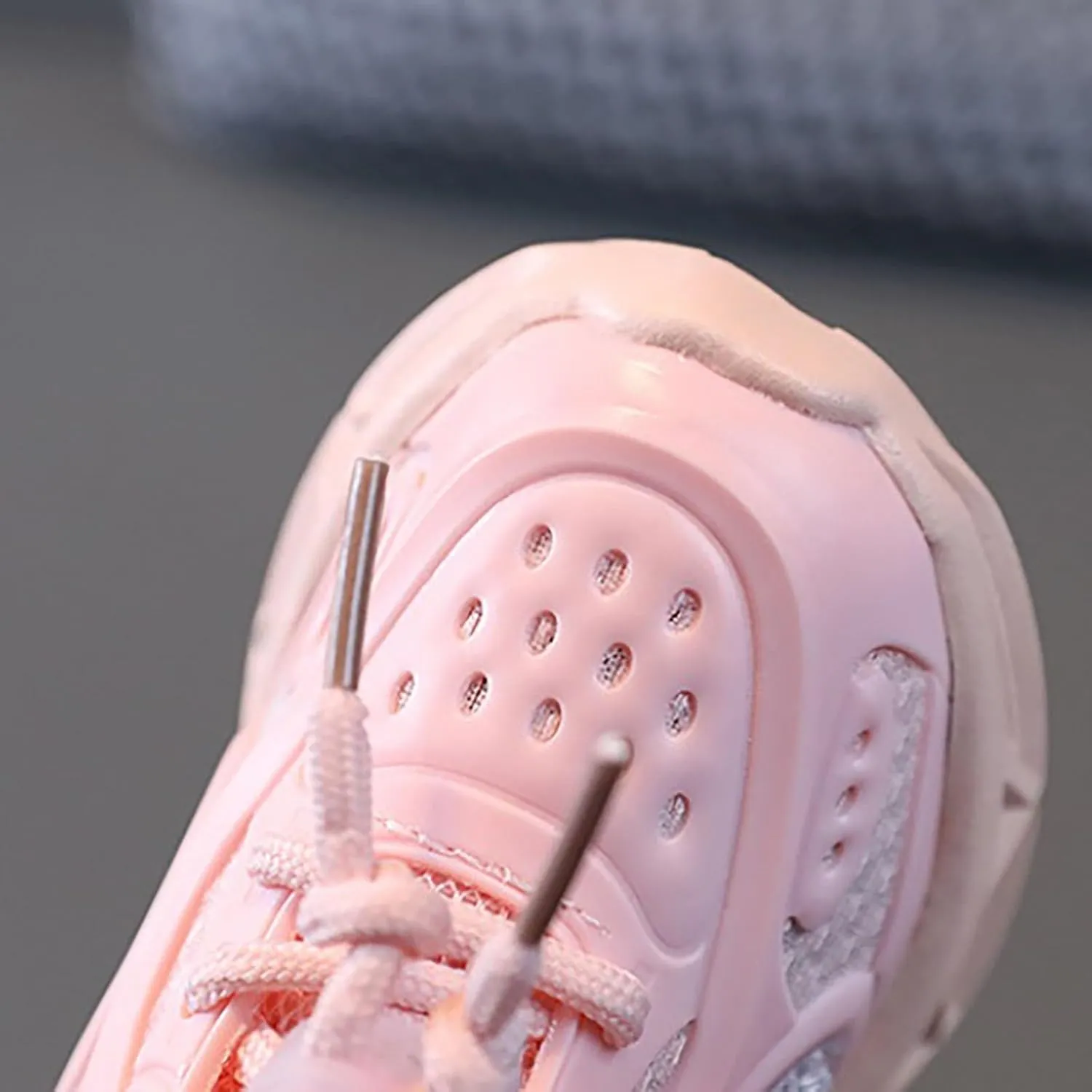 Boys Girls Light Up Shoes Vivaki LED Canvas artoon Casual Sneakers for Toddler Little Kid Sports Walking Sneaker