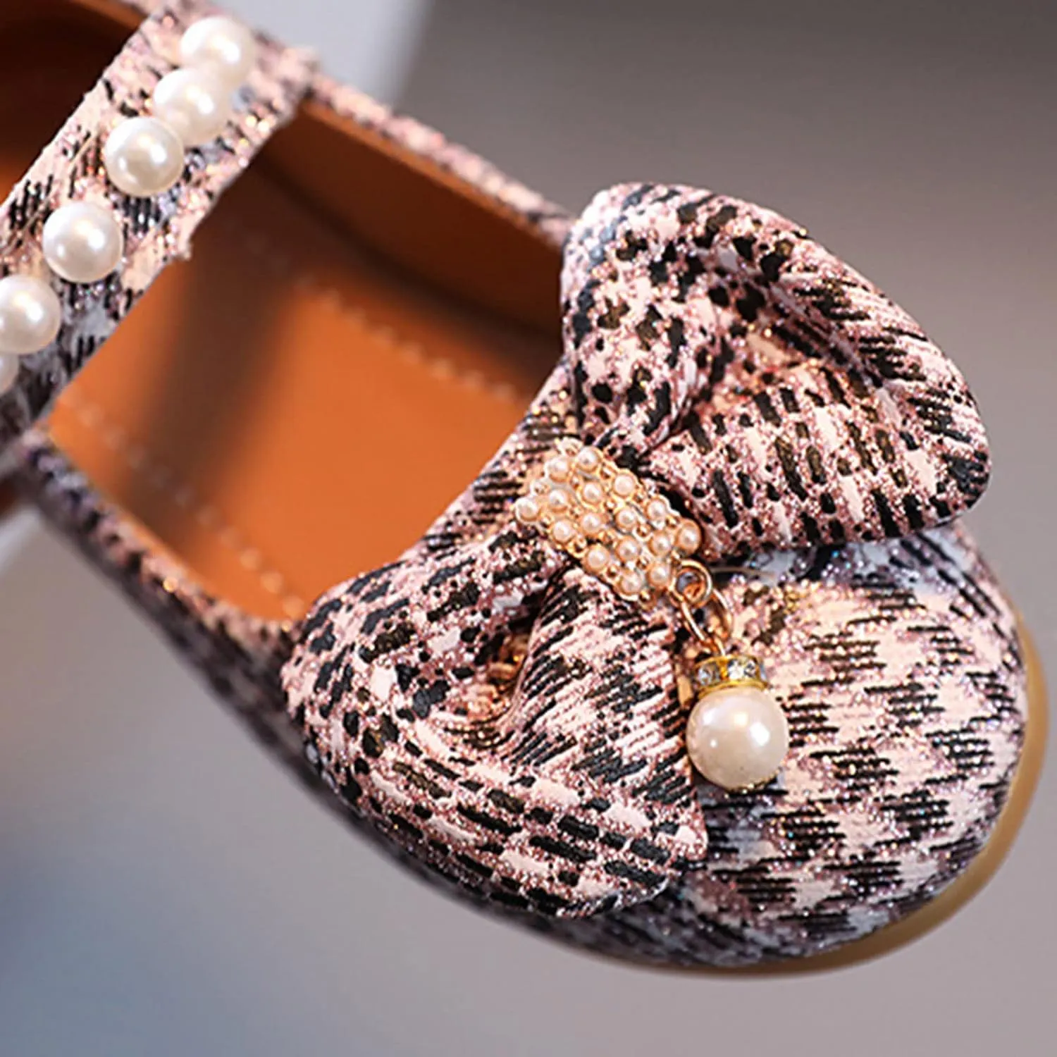 Children Flat Sole Shoes Girls Shoes Sandal Flower Bow Tie Shoes Hollow Flower Sandals Soft Sole Princess Shoes