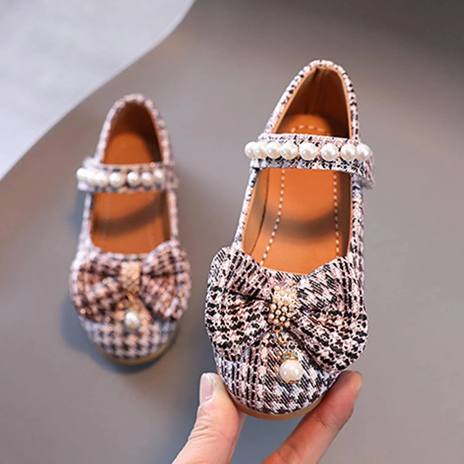 Children Flat Sole Shoes Girls Shoes Sandal Flower Bow Tie Shoes Hollow Flower Sandals Soft Sole Princess Shoes