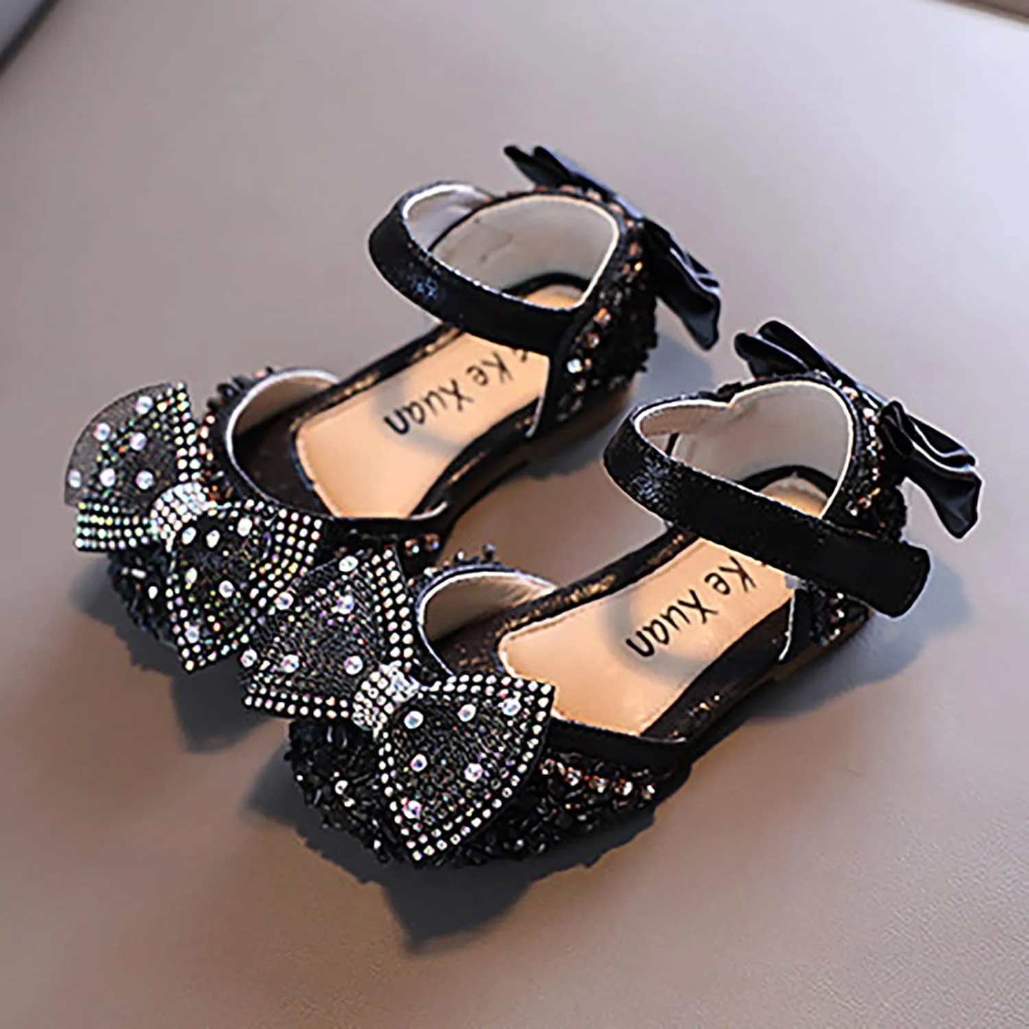 Children Soft Sole Foot Warmer Fashion Spring Summer Girls Sandals Dress Performance Mesh Pearl Dance Shoes
