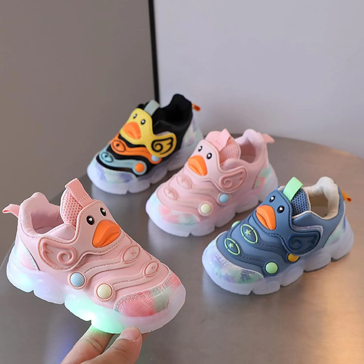 Children Sports Shoes Light Shoes Small White Shoes Light Board Shoes Non Slip Soft Glitter Shoes for Little