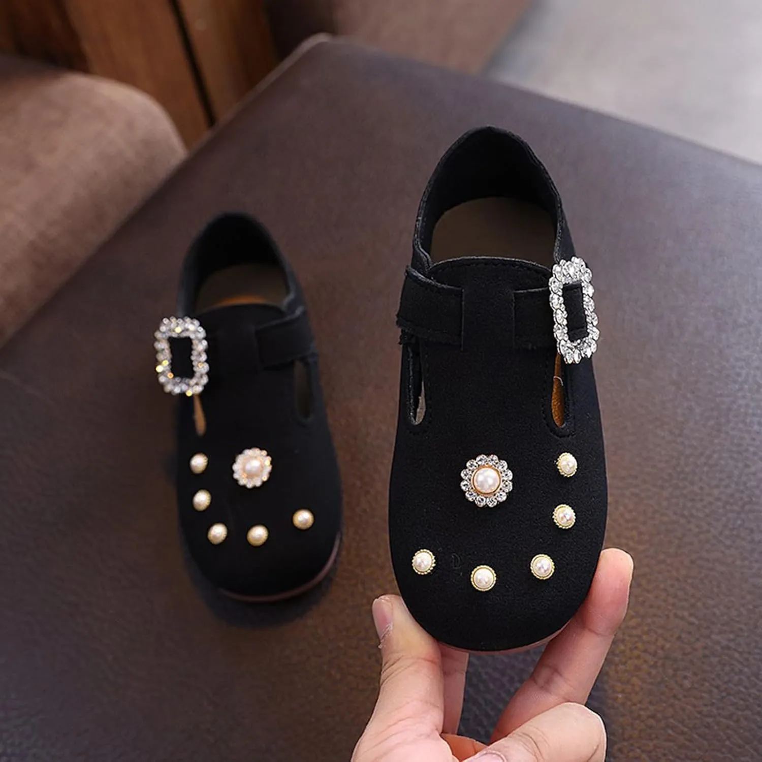 Girls Dress Shoes Glitter Pumps Sequins Bowknot Soft Sole Dance Shoes Vintage Summer Sandals for Wedding Party Kids