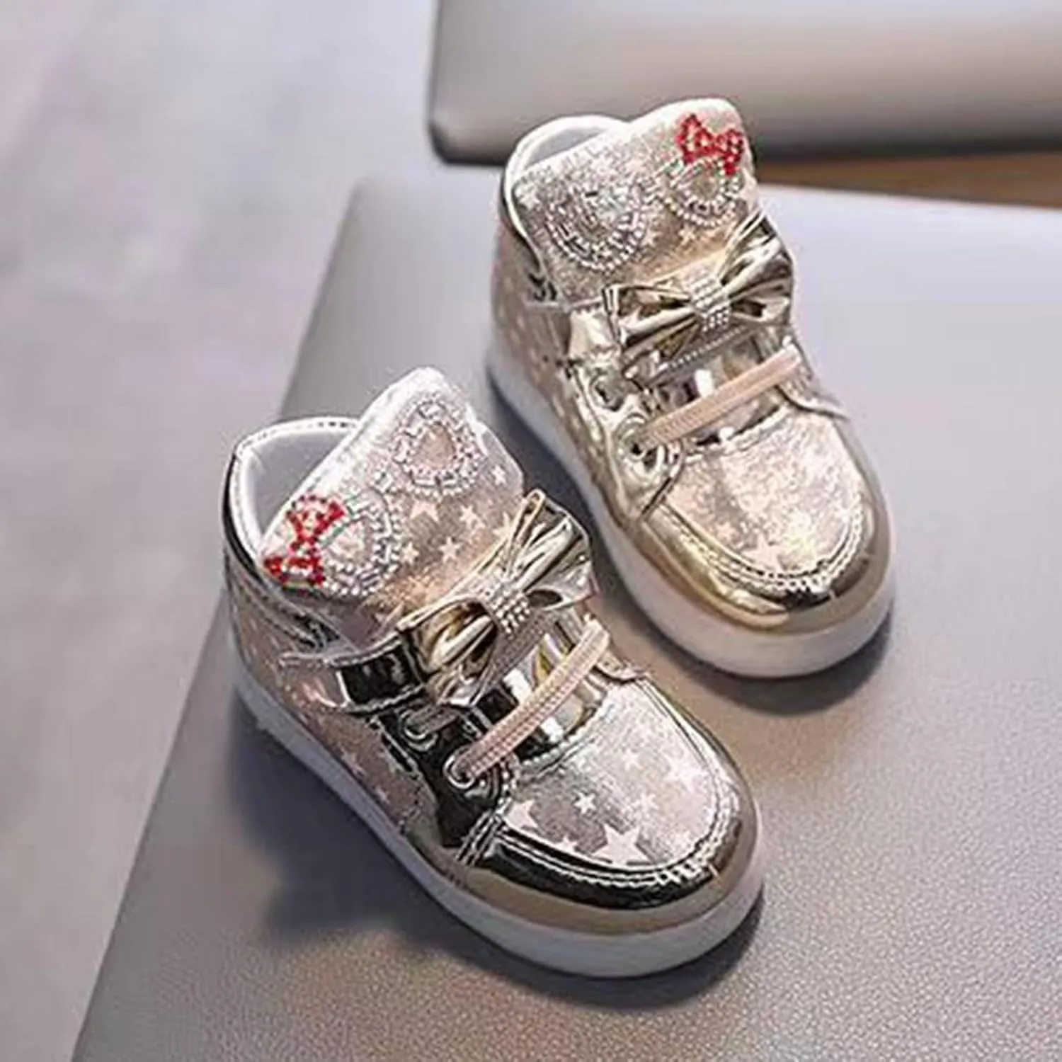 Light Up High Top Shoes for Toddler Kids Glowing Luminous Flashing Sneakers Baby Boys Girls Casual Fashion Shoes
