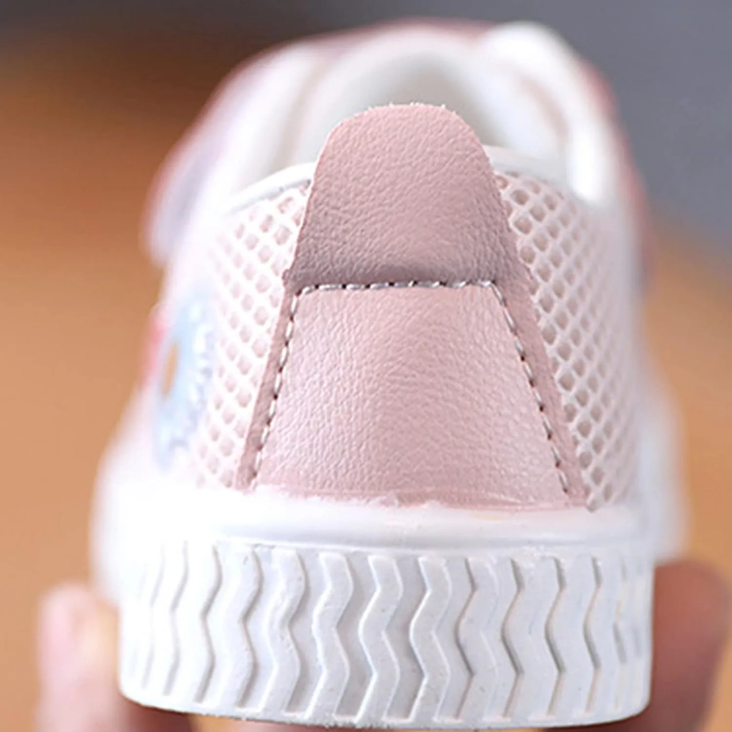 Spring and Summer New Mesh Rubber Sole Non Slip Children's Cute Casual Sports Shoes Girl Tennis Shoes Size 13