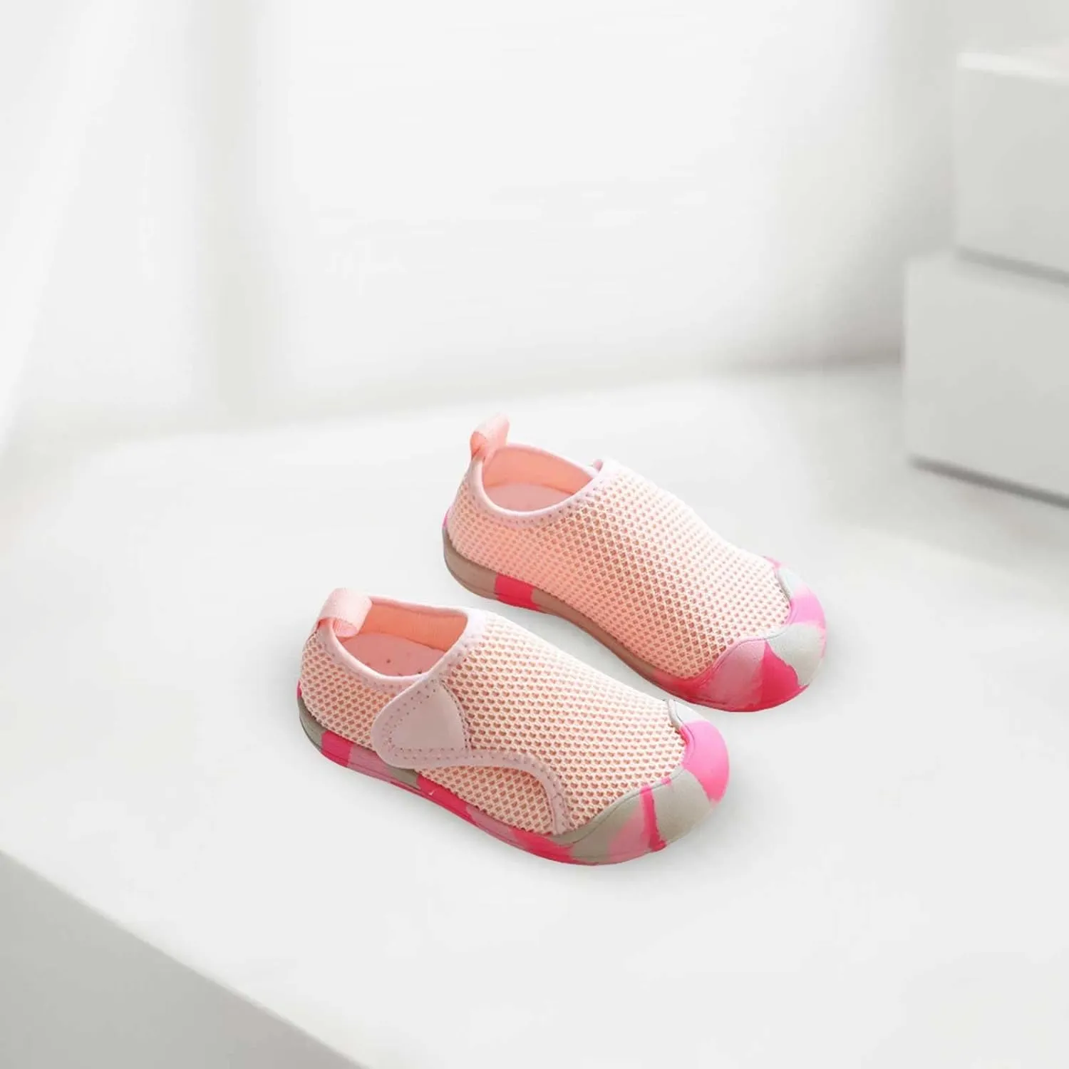 Toddler Baby Boy Girl Shoes Breathable Shoes Baotou Sneakers Mesh Baby Soft Sole Fashion Unisex Light up Shoes