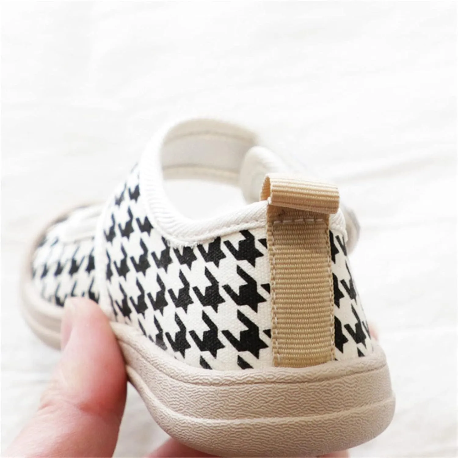 Toddler Baby Girl Shoes Canvas Shoes Baotou Sandals Baby Soft Soles Non Slip Suitable For 2 To 11 Girls Heels Size 1