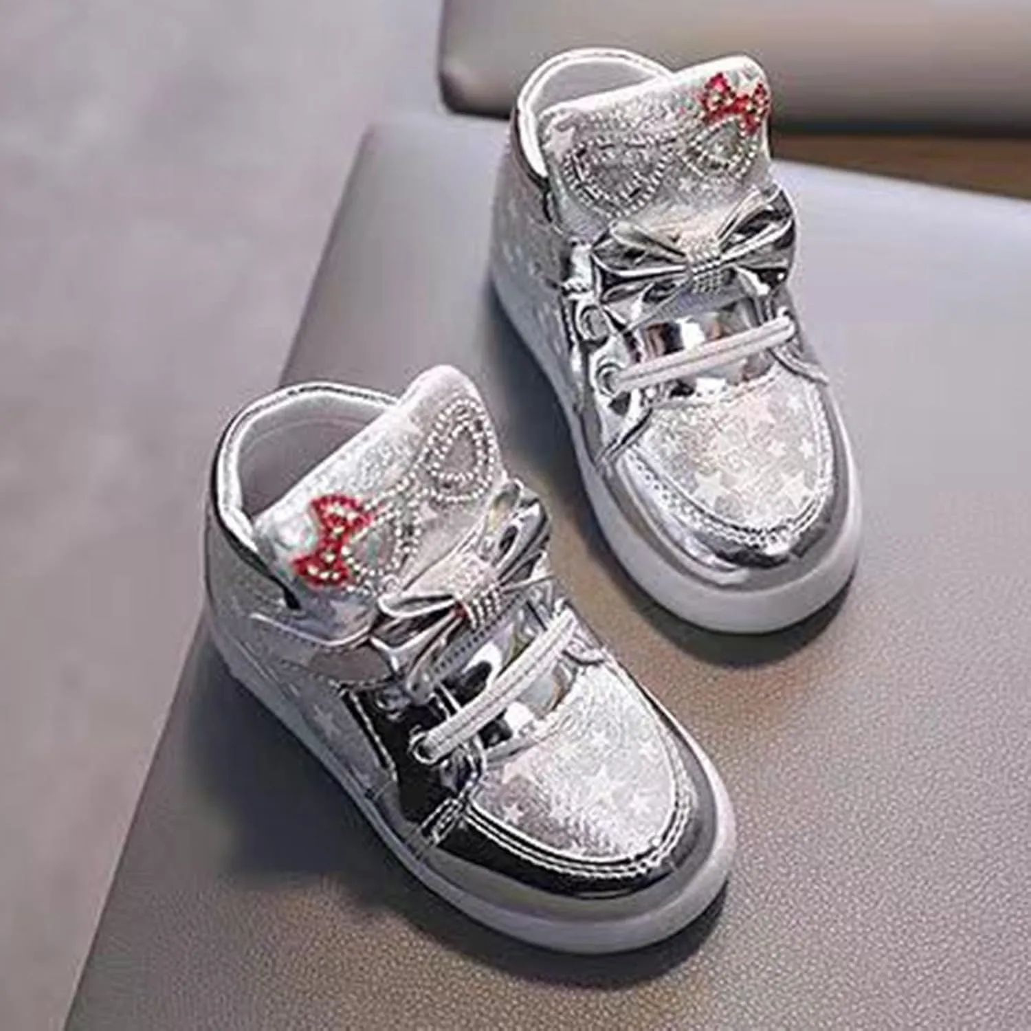 Toddler Baby Light Up Shoes Kids Girls Non Slip Glitter High Top Sneakers Fashion Child Flashing Mesh Wide Sport Shoes