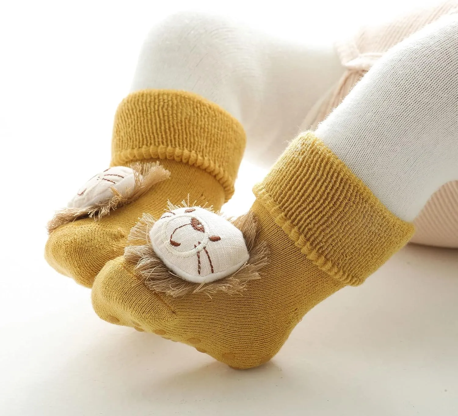 Toddler Cute Cartoon Socks Shoes Soft and Non Slip Soles Warm and Comfortable Shoes Baby Shoes Baby Walking Shoes